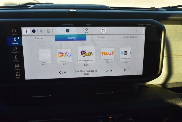 Used 2025 Jeep Gladiator Sport image 22