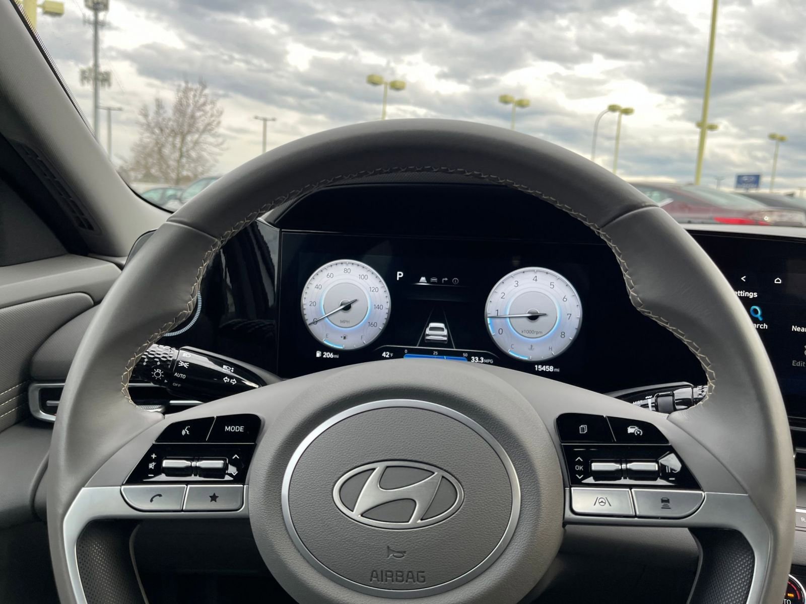 Used 2025 Hyundai Elantra SEL image 28