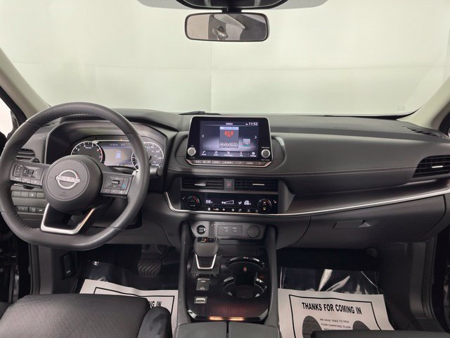 Used 2024 Nissan Rogue SV w/ SV Premium Package FWD image 40