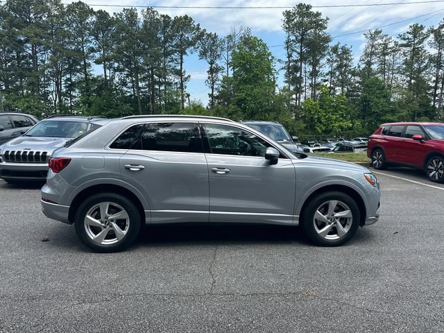 Used 2019 Audi Q3 2.0T Premium w/ Convenience Package AWD/4WD image 4