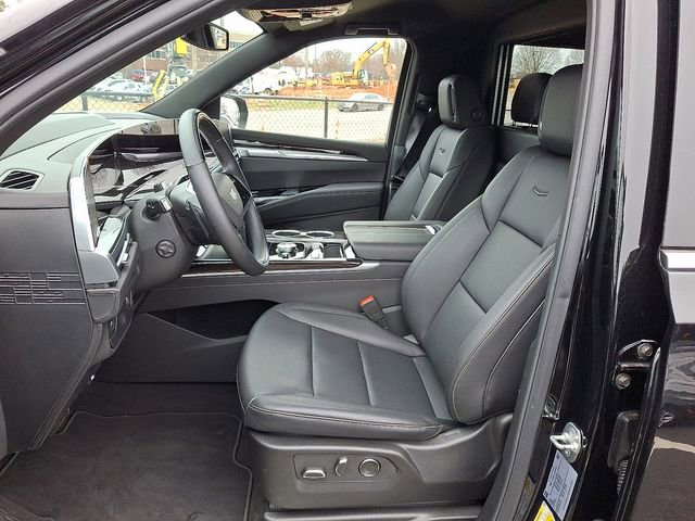 New 2025 Cadillac Escalade Luxury image 9
