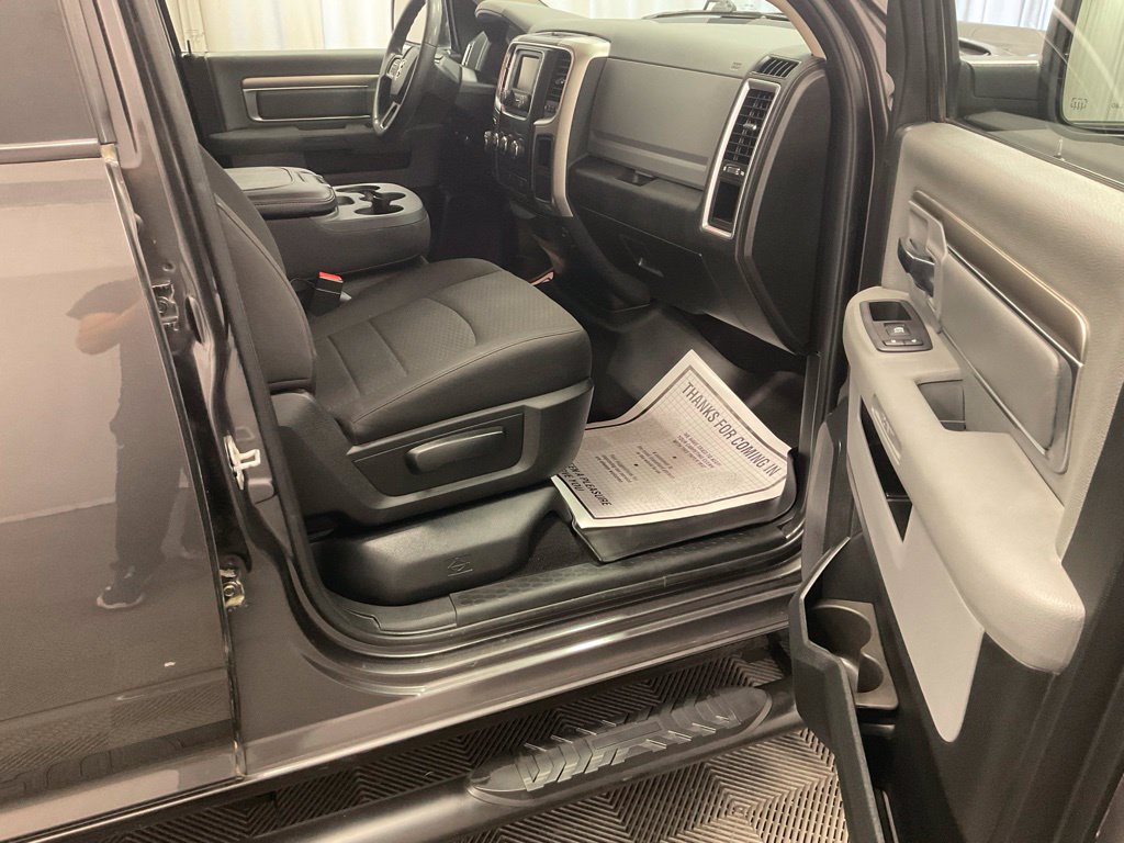 Used 2019 RAM 1500 Warlock AWD/4WD image 27