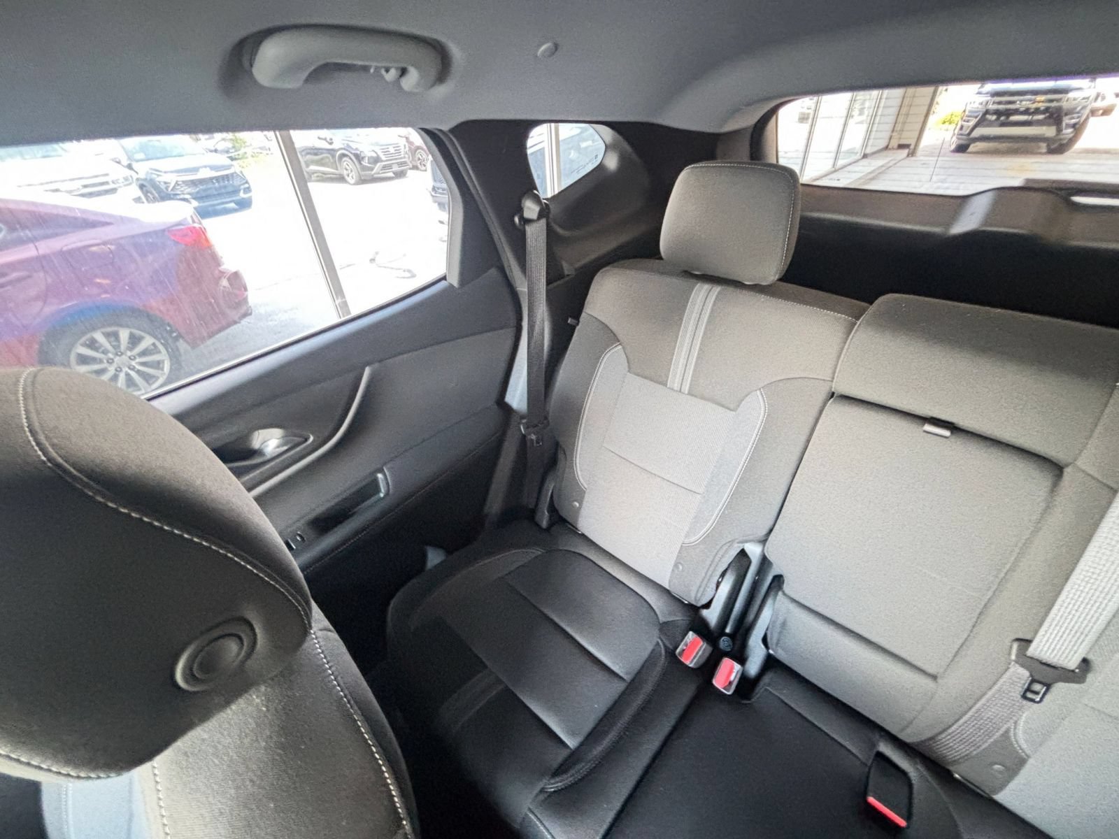 Used 2025 Chevrolet Blazer LT FWD image 39