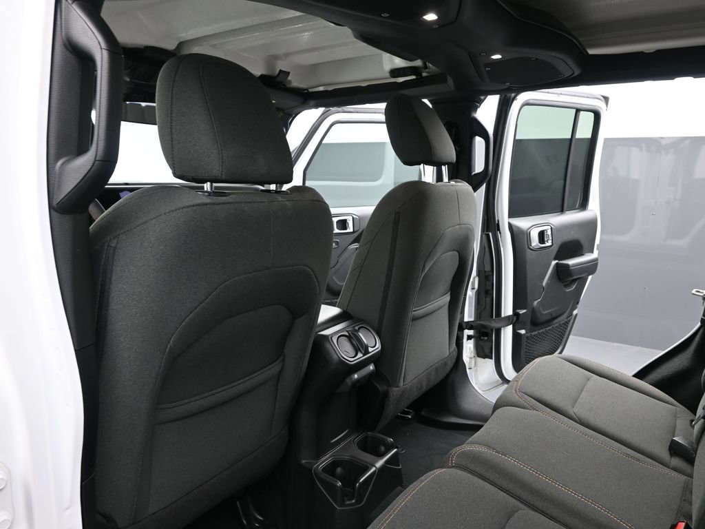 Used 2024 Jeep Wrangler Sport S image 31