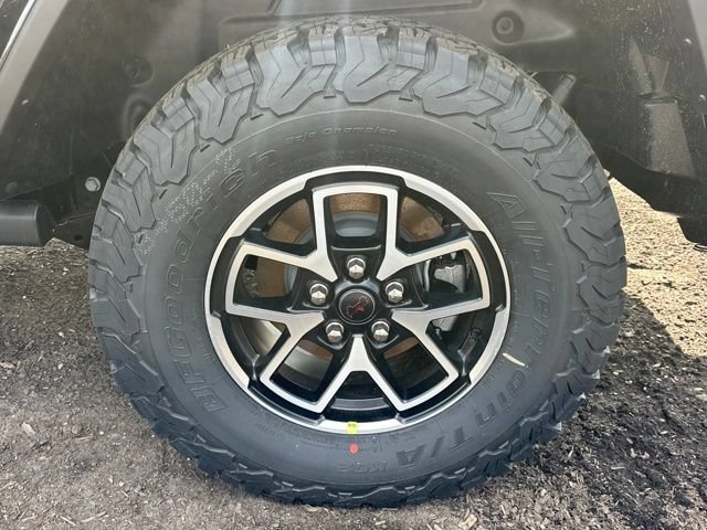 New 2026 Jeep Wrangler Unlimited Rubicon w/ Whitecap Package AWD/4WD image 26