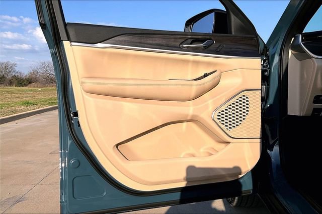 New 2026 Jeep Grand Cherokee Limited AWD/4WD image 10