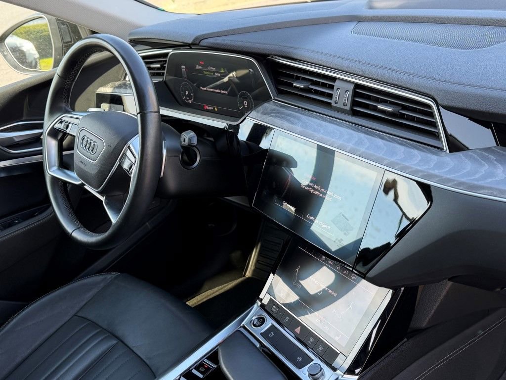 Certified 2022 Audi e-tron Premium w/ Convenience Plus Package image 12