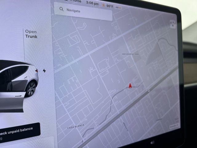 Used 2021 Tesla Model Y Long Range AWD/4WD image 14