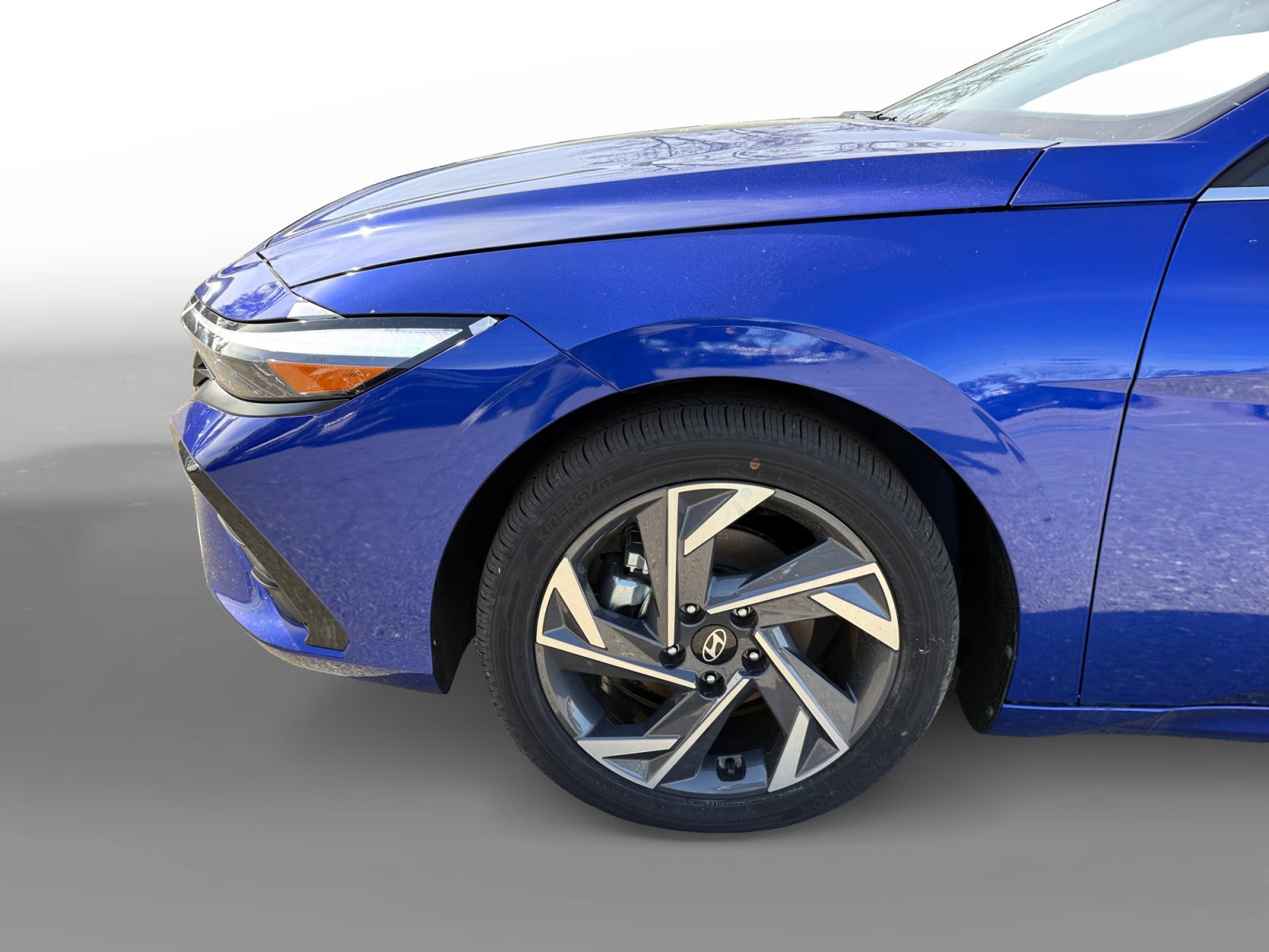 New 2025 Hyundai Elantra Limited image 9