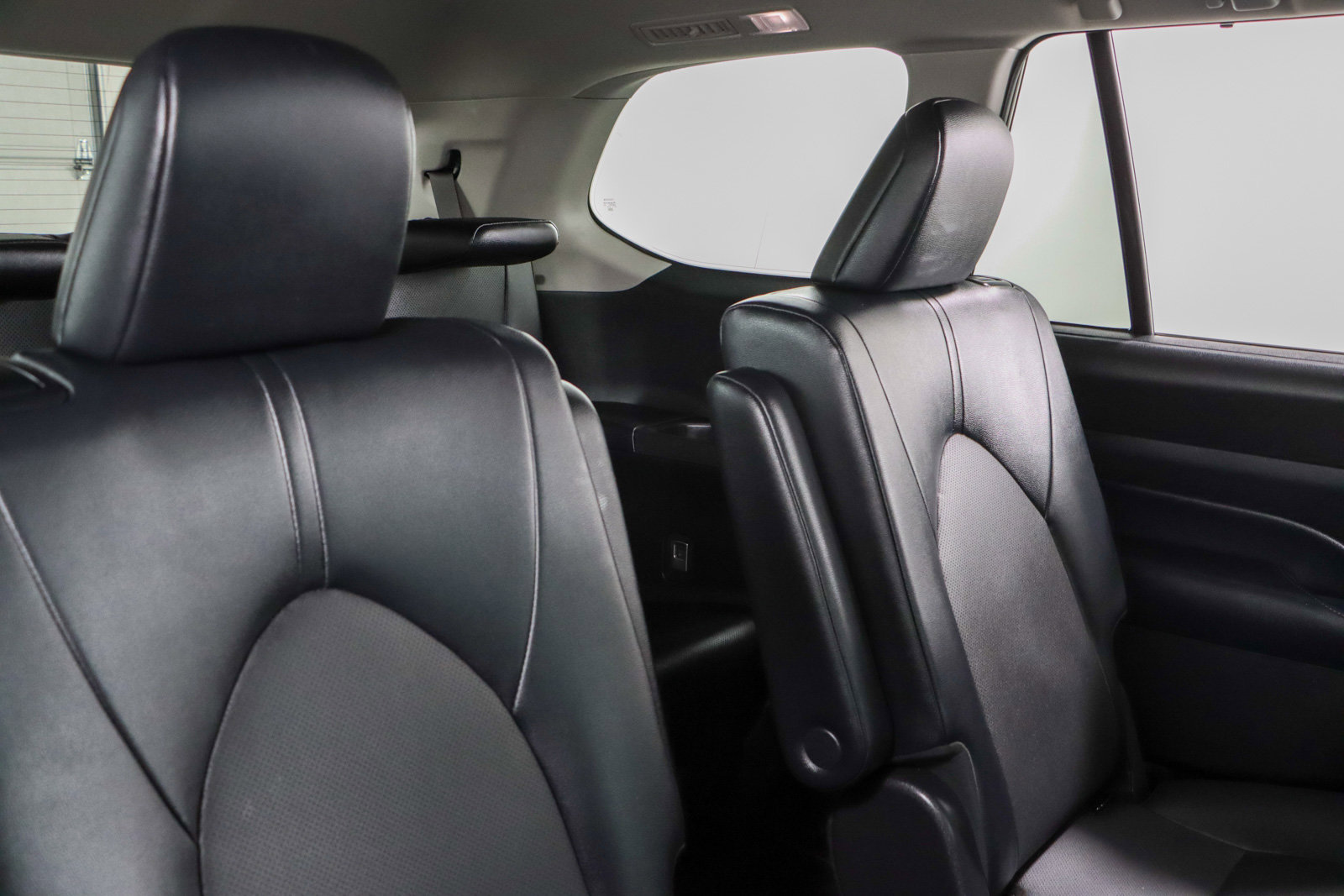 Used 2024 Toyota Grand Highlander XLE image 28