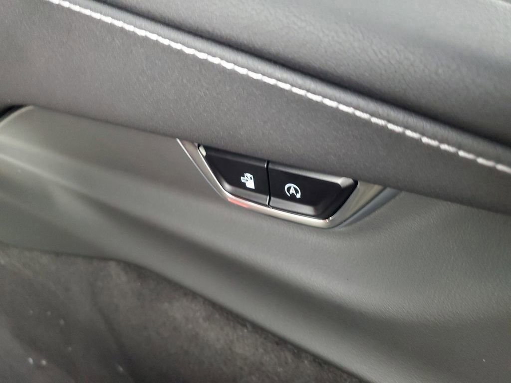 New 2025 Chevrolet Corvette E-Ray image 20