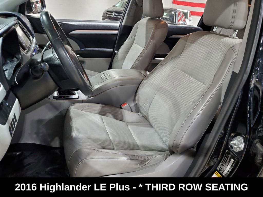 Used 2016 Toyota Highlander Plus FWD image 6