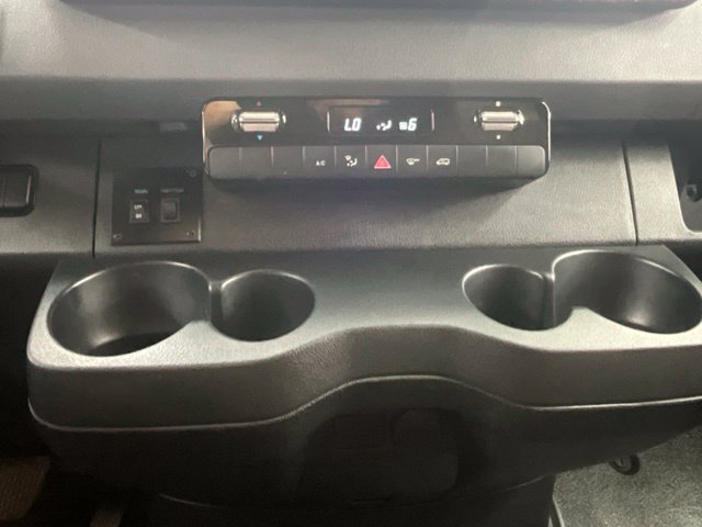 Used 2021 Mercedes-Benz Sprinter 2500 image 12