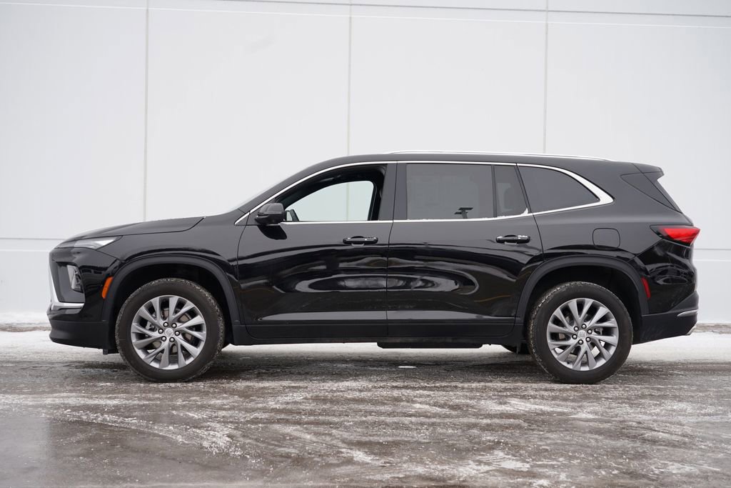 Used 2025 Buick Enclave Preferred image 6