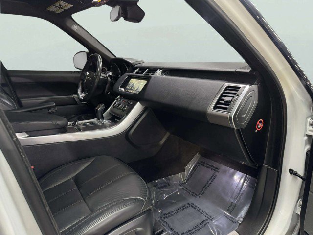 Used 2017 Land Rover Range Rover Sport HSE image 35