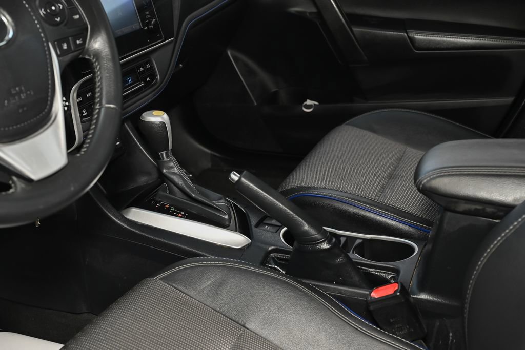 Used 2018 Toyota Corolla SE w/ Carpet Mat Package (TMS) FWD image 31