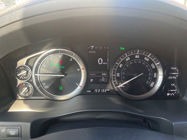 Used 2016 Lexus LX 570 4WD w/ Luxury Package image 17