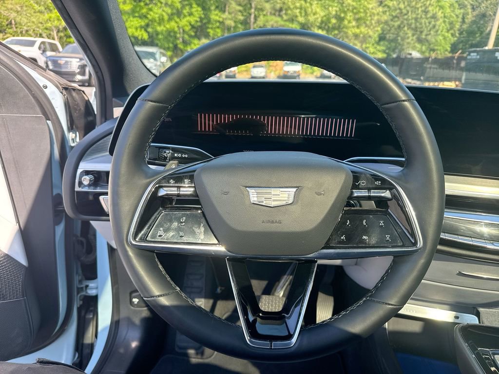 Used 2024 Cadillac Lyriq Luxury w/ LPO, Floor Liner Package RWD image 16