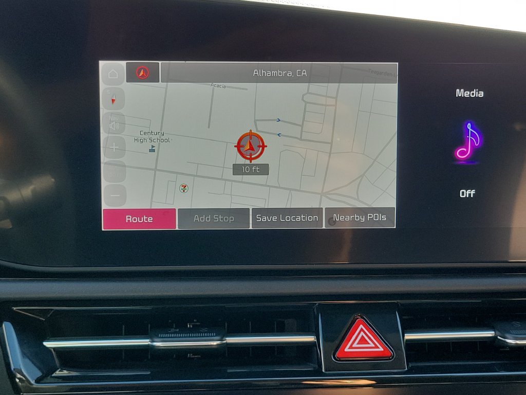 Used 2023 Kia Niro EX FWD image 4