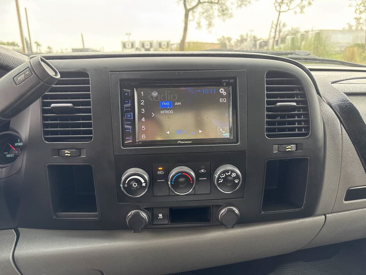 Used 2011 Chevrolet Silverado 1500 W/T w/ LS Package RWD image 17