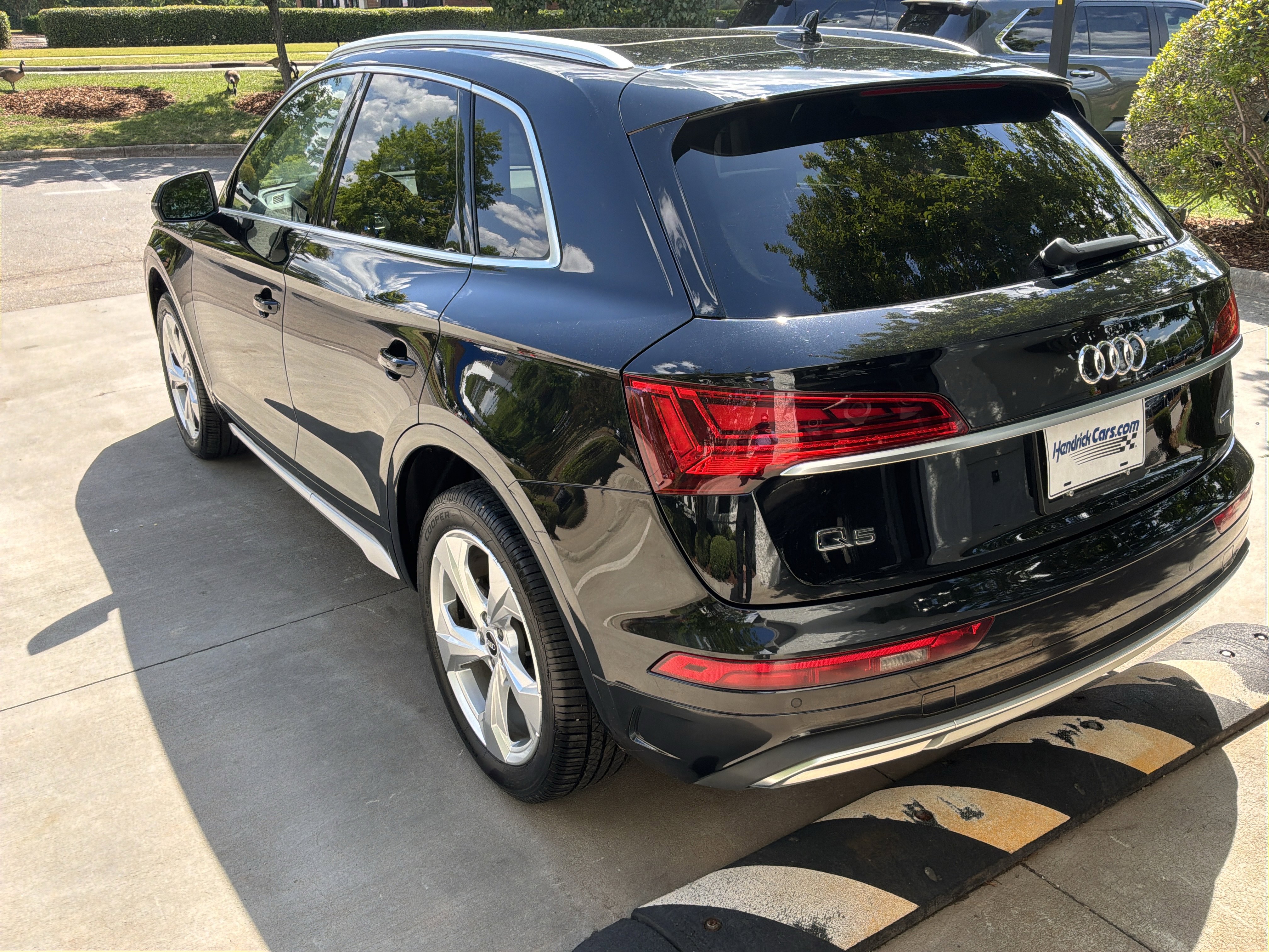Used 2021 Audi Q5 2.0T Premium Plus w/ Premium Plus Package AWD/4WD image 8