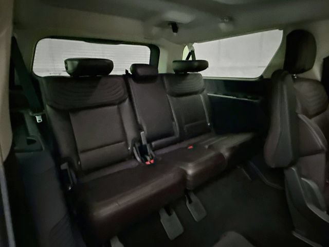 Used 2025 Ford Expedition Max Platinum w/ Platinum Ultimate Package AWD/4WD image 29