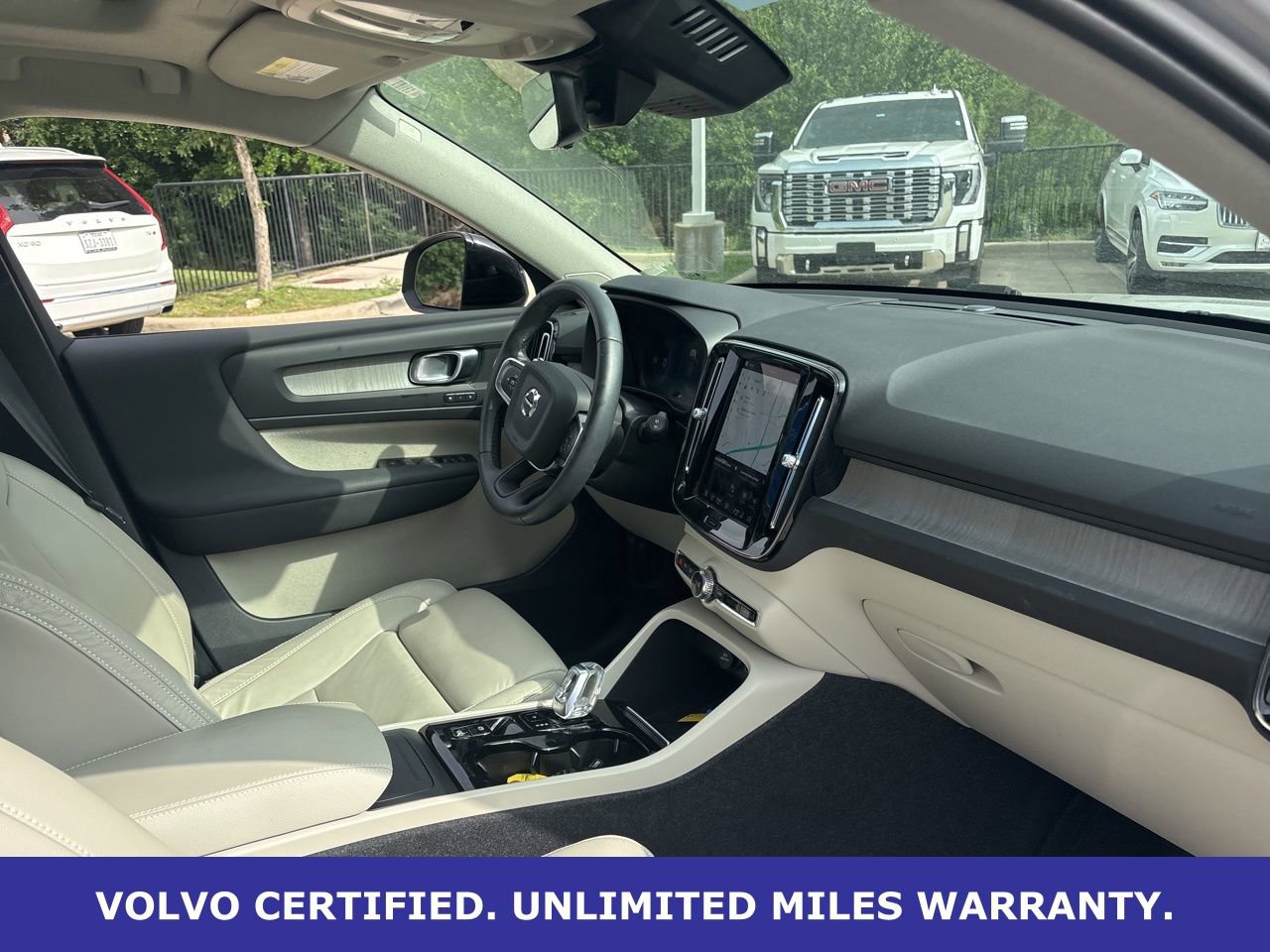 Certified 2023 Volvo XC40 B5 Plus w/ Climate Package AWD/4WD image 12
