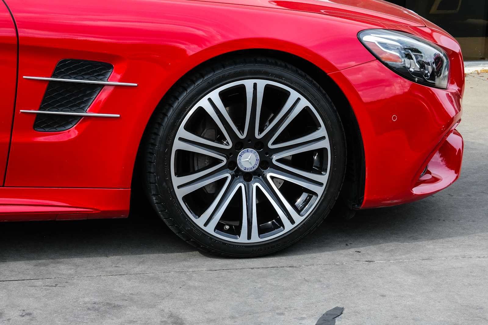 Used 2017 Mercedes-Benz SL 450 image 8