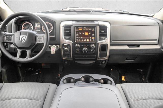 Used 2017 RAM 1500 Classic SLT image 19