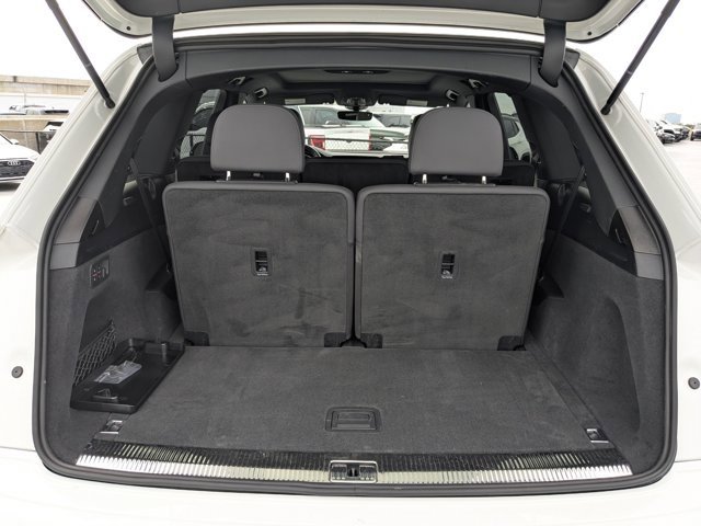 Used 2025 Audi Q7 3.0T Premium Plus image 13