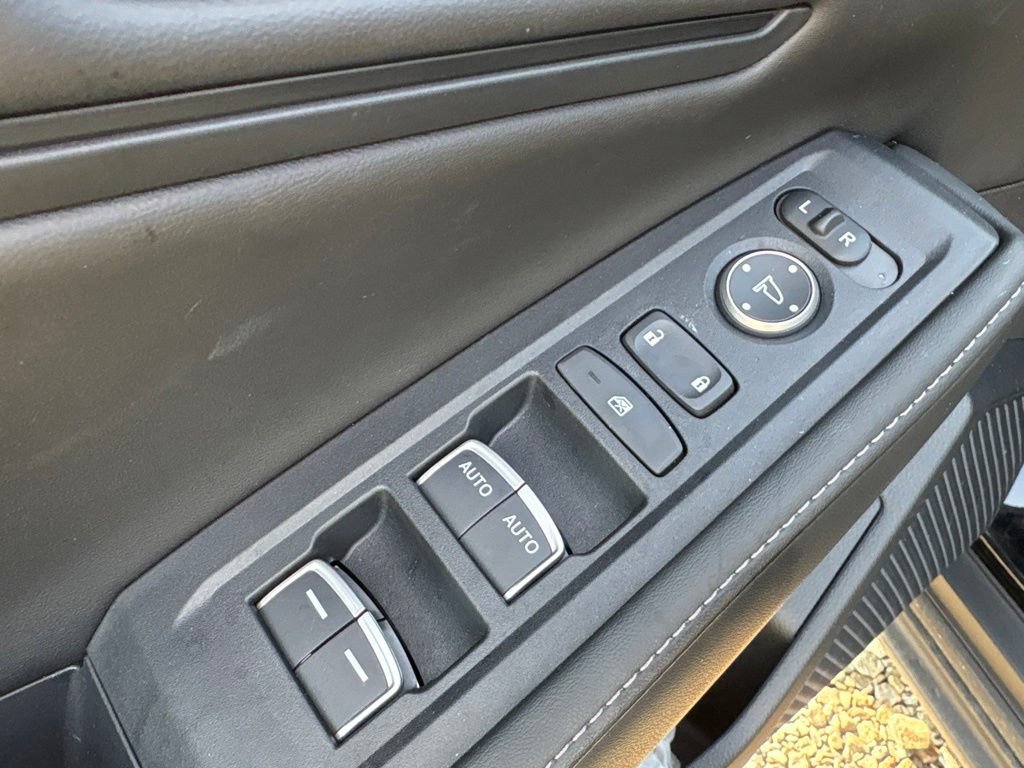 Used 2025 Honda Accord Sport image 17