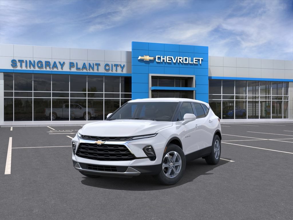 New 2025 Chevrolet Blazer LT w/ Driver Confidence Package FWD image 8