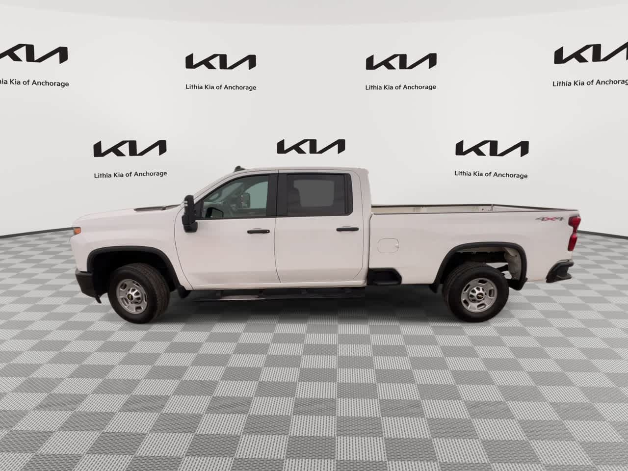 Used 2022 Chevrolet Silverado 2500 W/T w/ WT Convenience Package AWD/4WD image 5