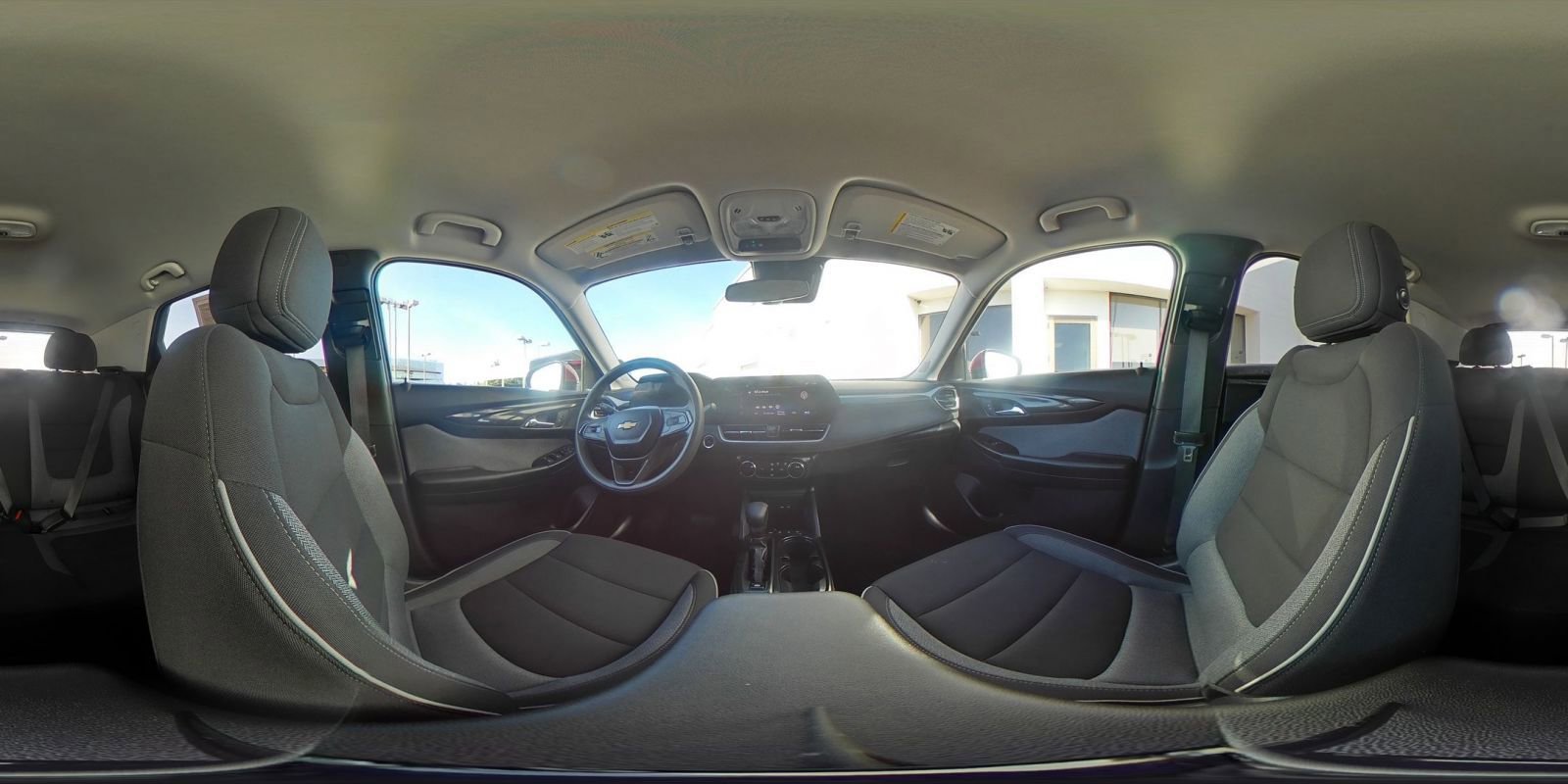 Used 2025 Chevrolet TrailBlazer LT image 42