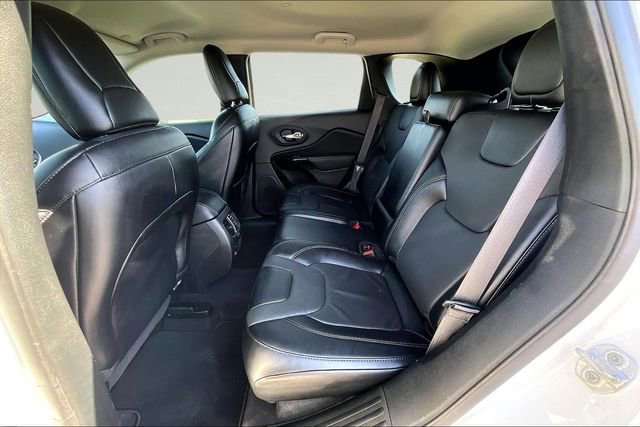 Used 2023 Jeep Cherokee Altitude Lux image 26