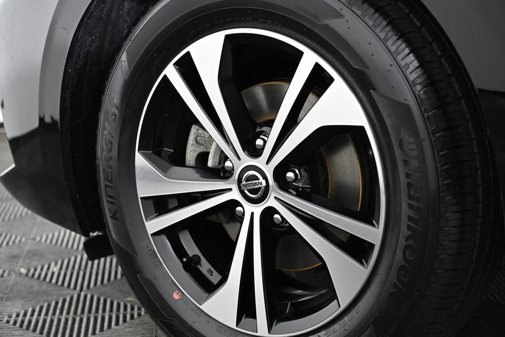 Certified 2023 Nissan Sentra SV FWD image 32