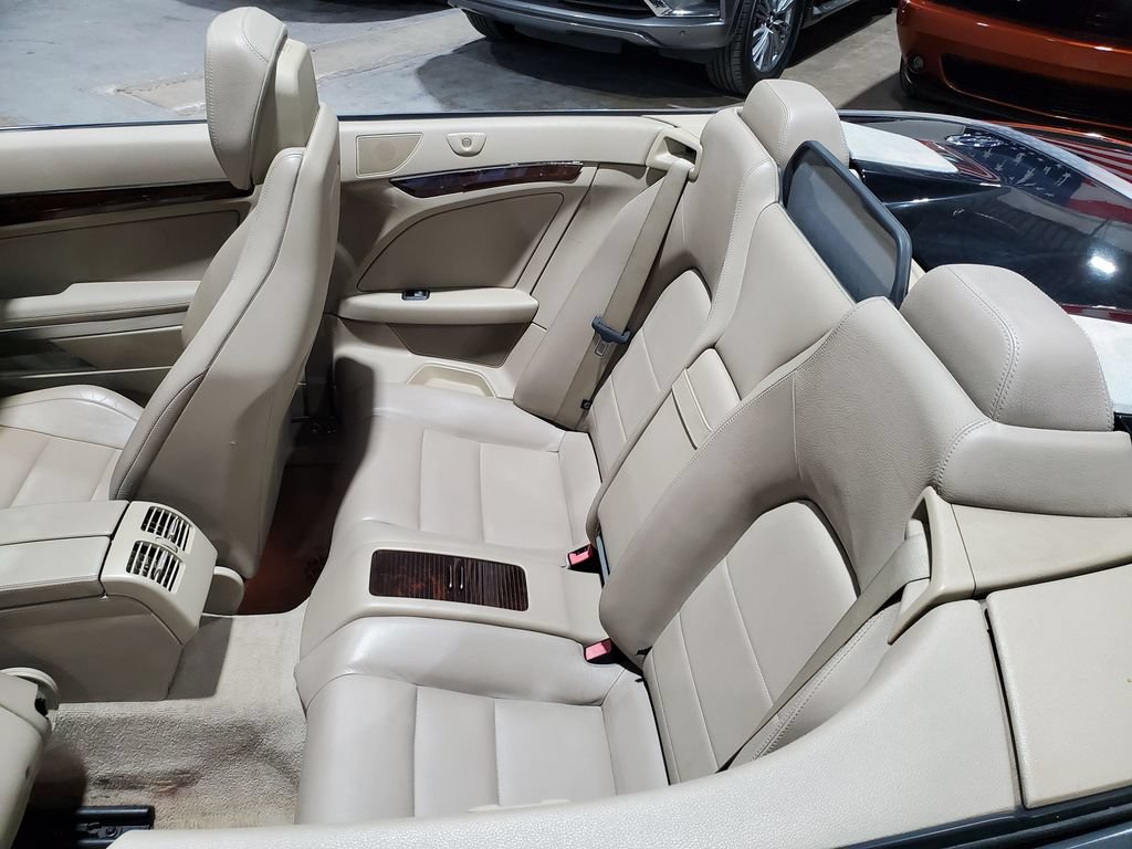 Used 2011 Mercedes-Benz E 350 Cabriolet image 22