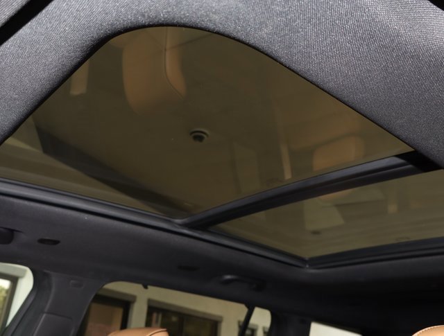 Used 2021 Jeep Grand Cherokee L Summit w/ Luxury Tech Group V image 29