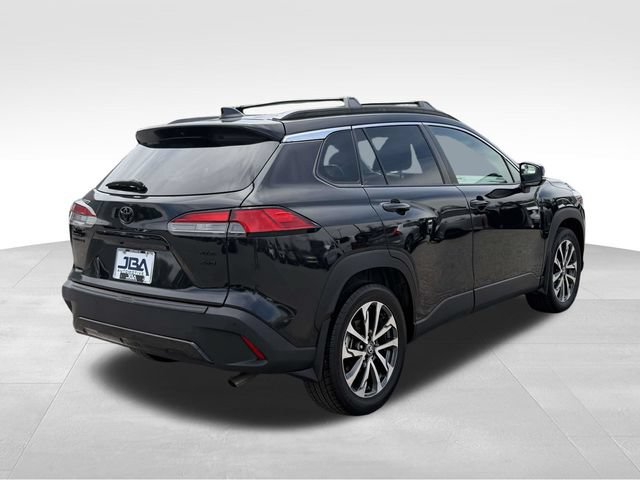 Used 2022 Toyota Corolla Cross XLE w/ Convenience Package AWD/4WD image 29