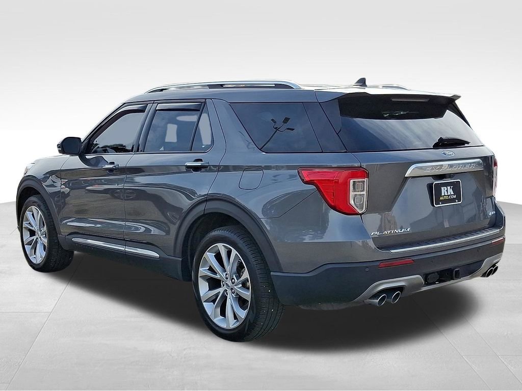 Used 2023 Ford Explorer Platinum w/ Technology Package image 4