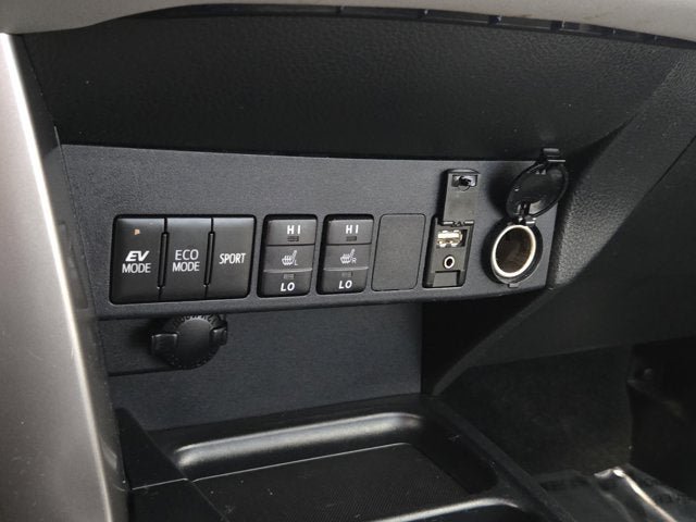 Used 2016 Toyota RAV4 Limited AWD/4WD image 28