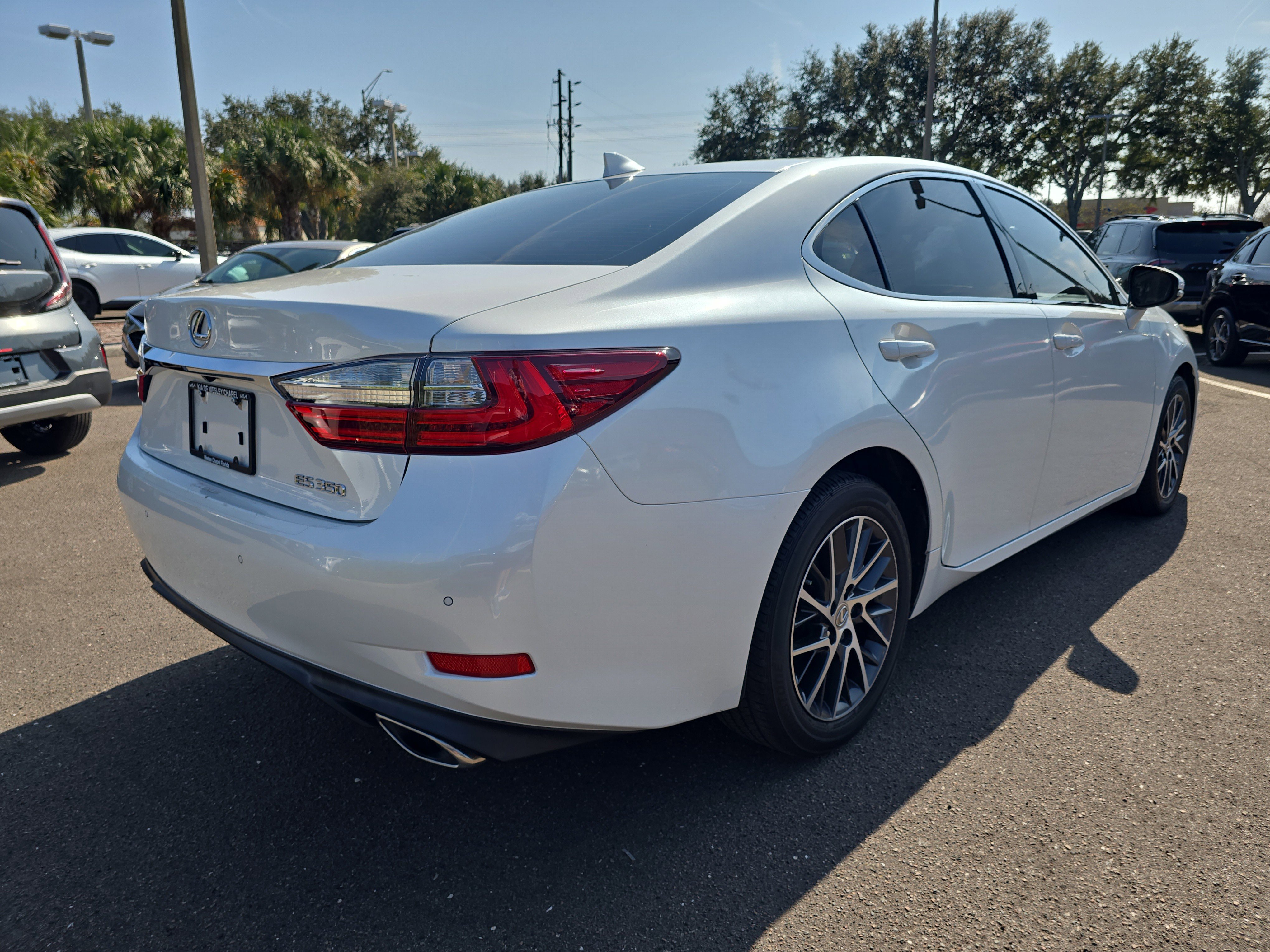 Used 2017 Lexus ES 350 image 8