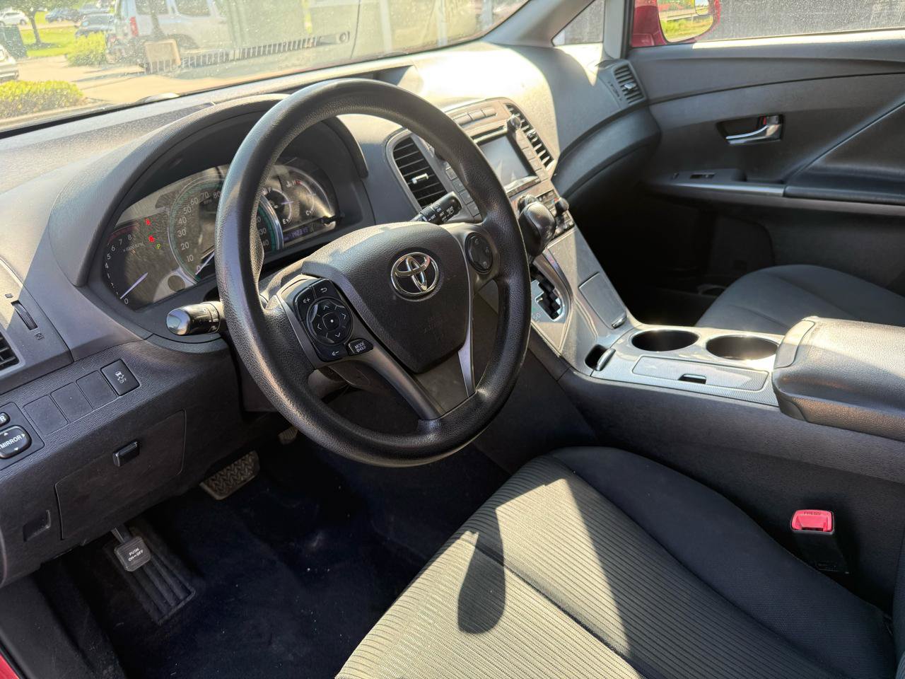 Used 2015 Toyota Venza LE AWD/4WD image 12