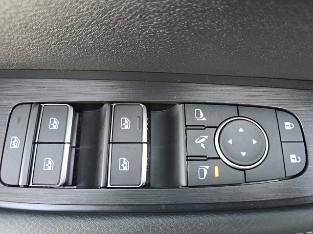 New 2026 Nissan Armada SL w/ Captain's Chari Seat Package image 30