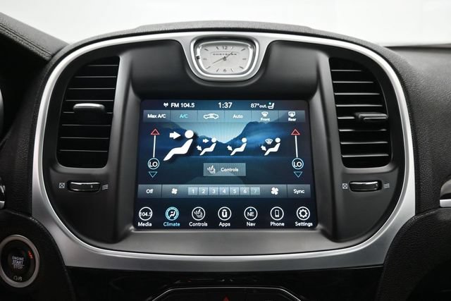 Used 2022 Chrysler 300 Touring L w/ Popular Equipment Group AWD/4WD image 14