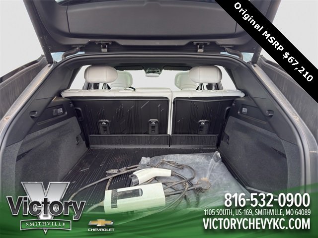 Used 2024 Cadillac Lyriq Luxury w/ LPO, Floor Liner Package image 19
