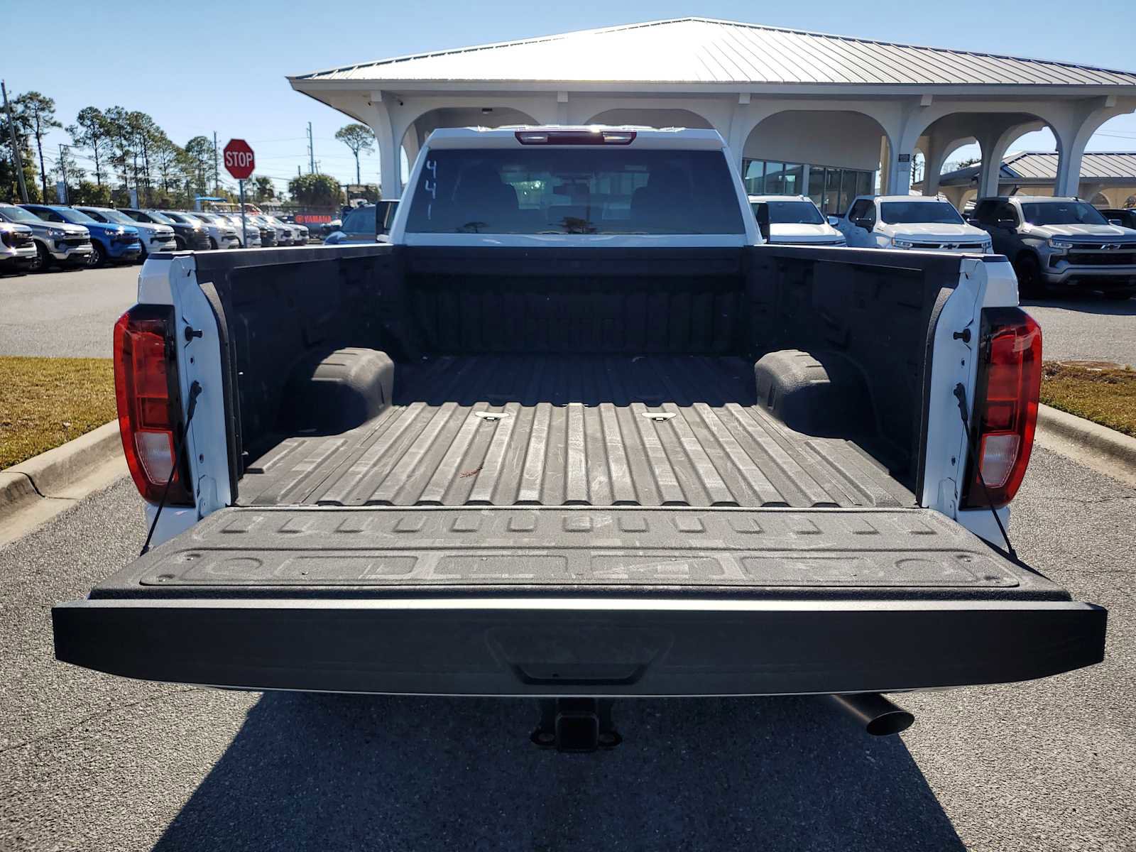 New 2025 GMC Sierra 3500 SLE w/ SLE Value Package image 5