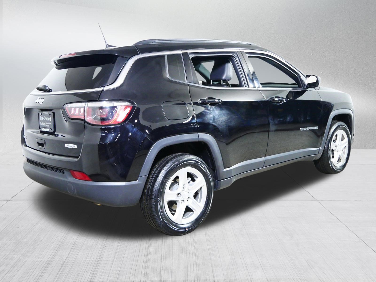 Used 2024 Jeep Compass Latitude image 7