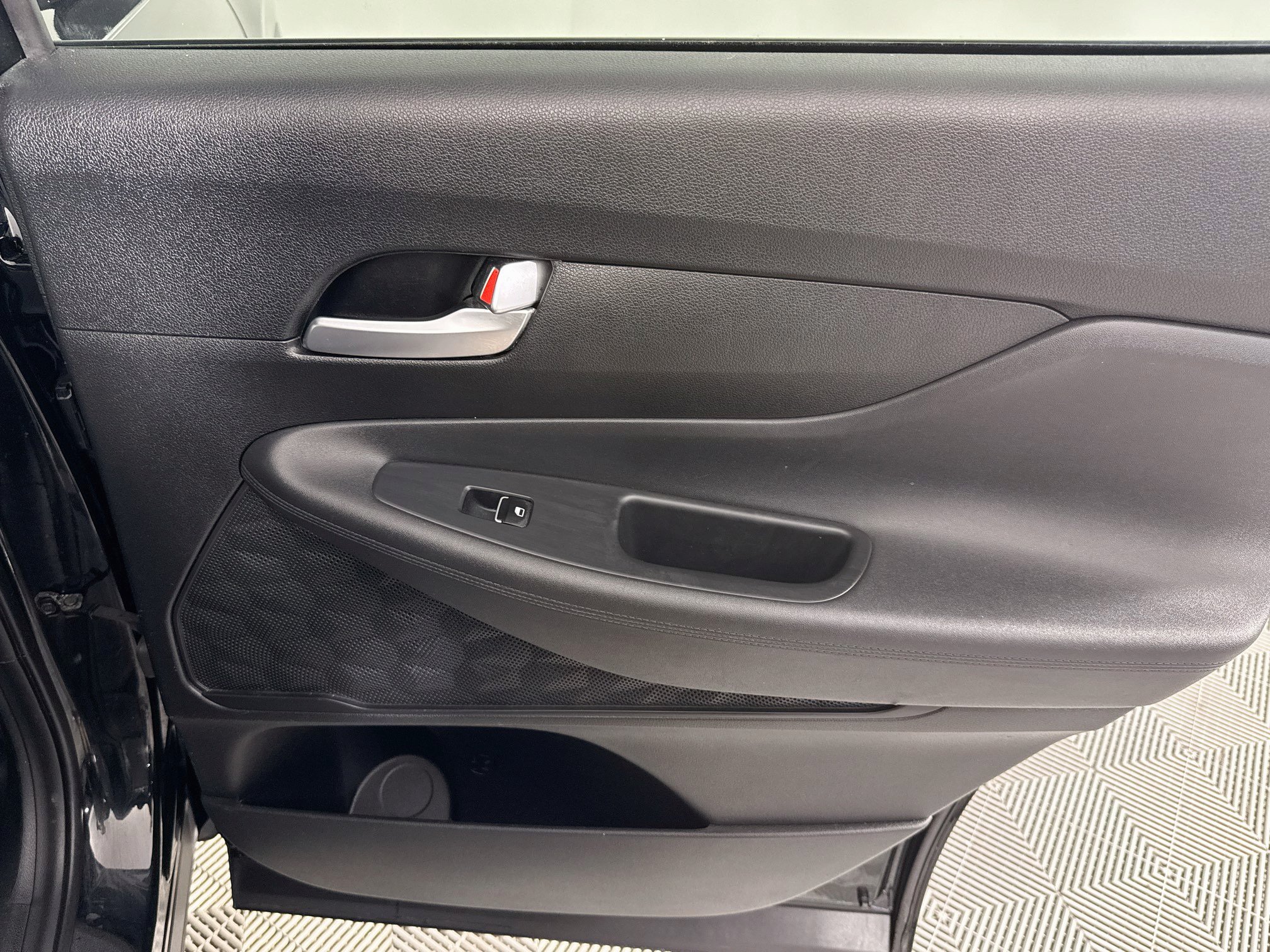 Used 2019 Hyundai Santa Fe SE AWD/4WD image 43