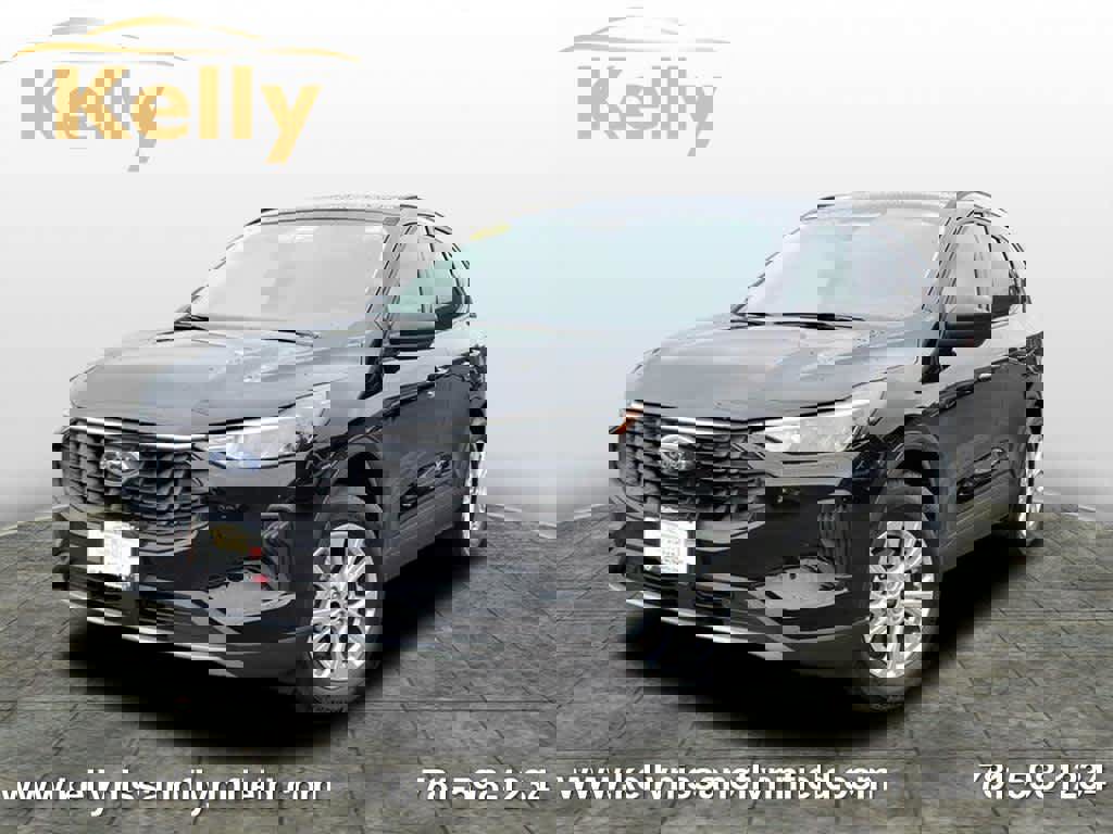 Used 2025 Ford Escape Active w/ Active Premium Tech Pack image 1